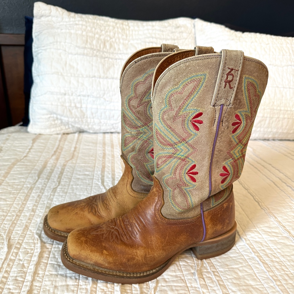 Rare Tony Lama Women’s Distressed Boots 3r2203, Embroidered On Shaft Size 6.5b